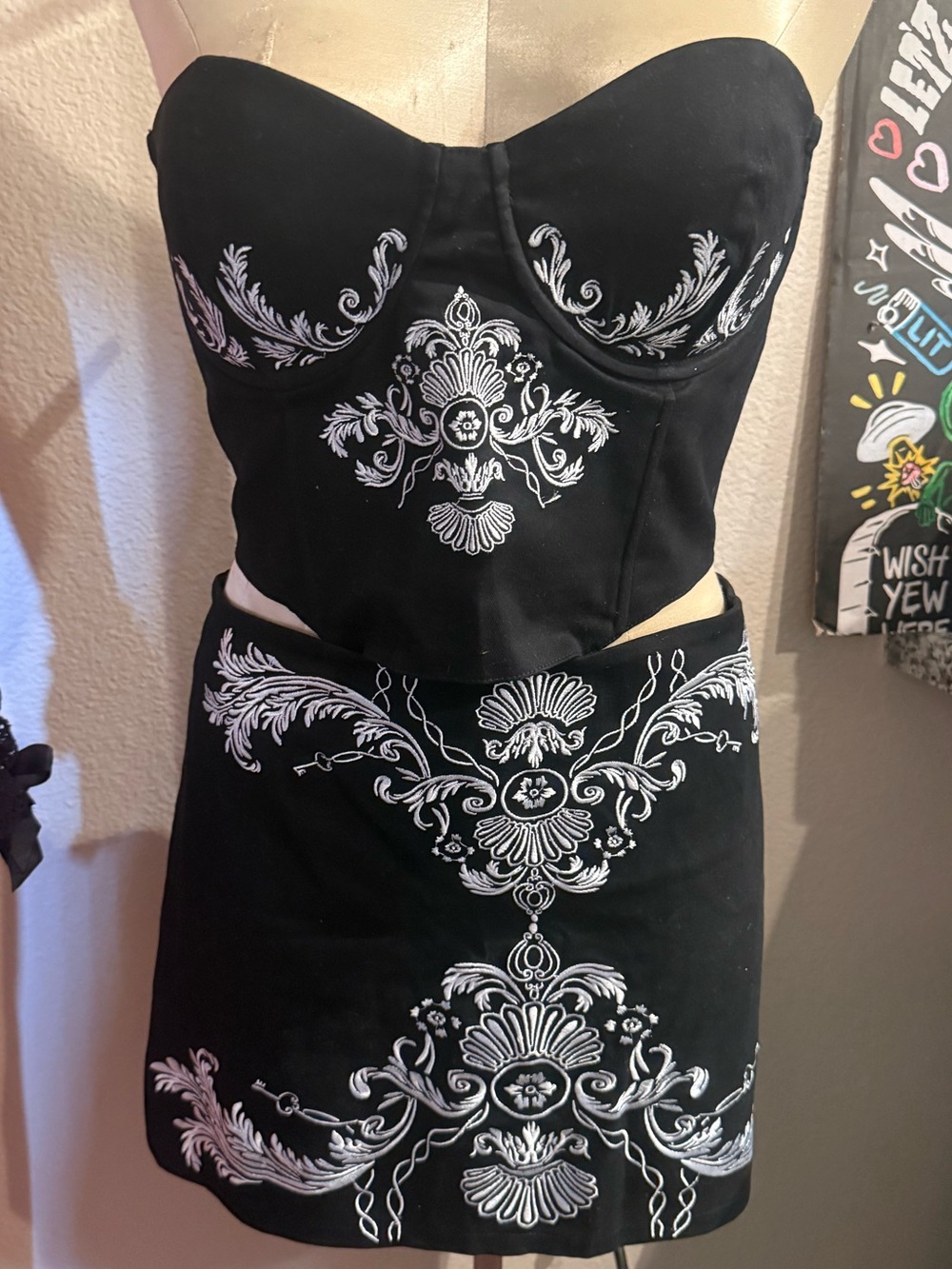 NWT DOLLS KILL x CURRENT MOOD AT THE GATES EMBROIDERED BUSTIER TOP & SKIRT XXL